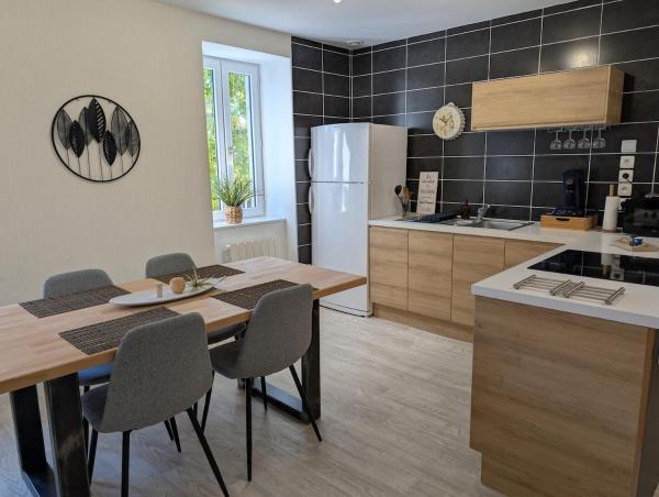 Appartement 80m2 En Centre Ville De Gannat - Gannat