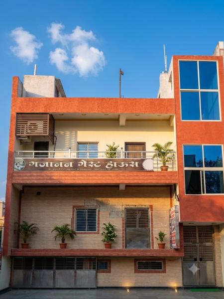 Arivoo Gajanan Guest House - Datia