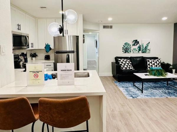 Fully Remodeled 2br Condo Near Strip & Conv Center - Las Vegas, NV