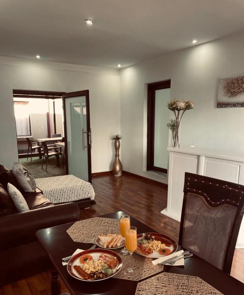 Sarina Boutique Guesthouse - Emalahleni