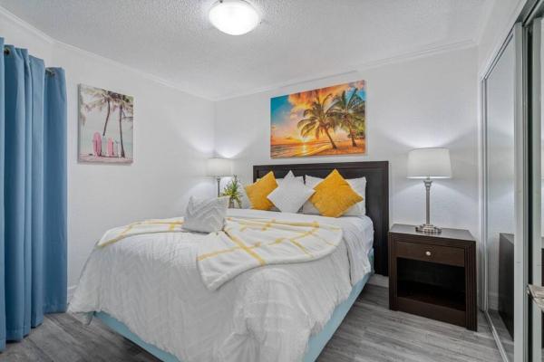 Forever Beach View Sailport Resort Condos Tampa - Florida