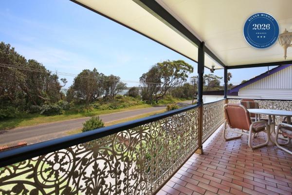 The Crescent At Currarong I Pet Friendly Beachfront - Australia
