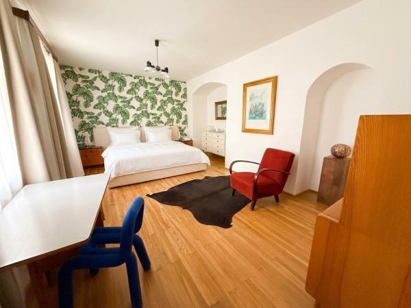House Of Five Stars, Artist's Atelier, Prague - 