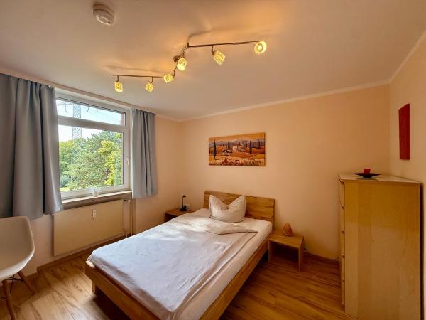 Modern Renovated Room With Direct Public Transport To Oktoberfest - Dachau