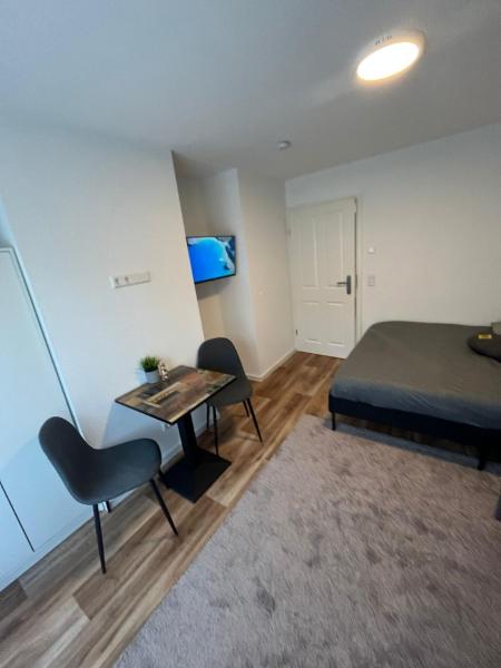City Hub Room 19 - Mit Balkon - Karlsruhe