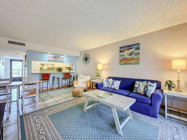 Salty Situation- Sun,sand And Boat Ramp -St Augustine -2 Bedroom 2 Bath Entire Apartment - Crescent Beach, FL