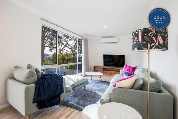 Windansea Cottage Pet Friendly Ocean Glimpses - Australia