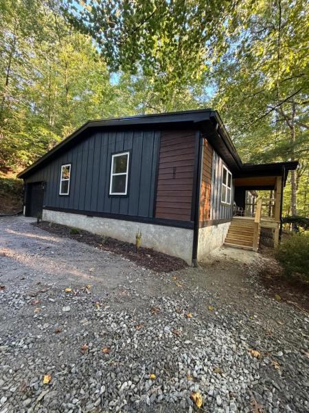 Modern 3bd Retreat Near Asheville Airport - Sierra Nevada