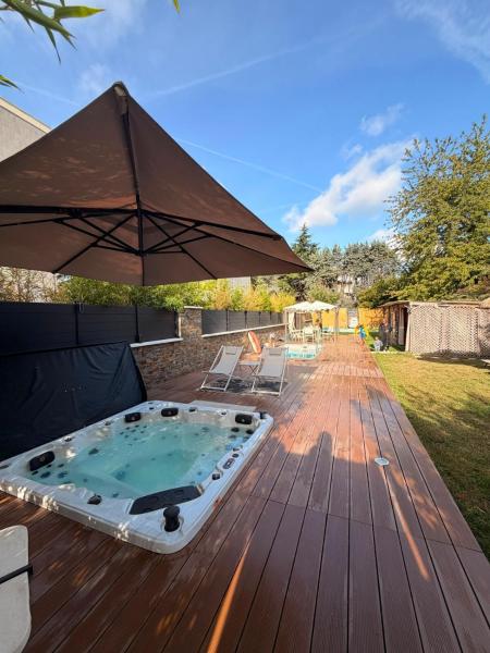 Duplex Cosy Dans Maison Individuelle, En Option Piscine & Jacuzzi - Département Essonne