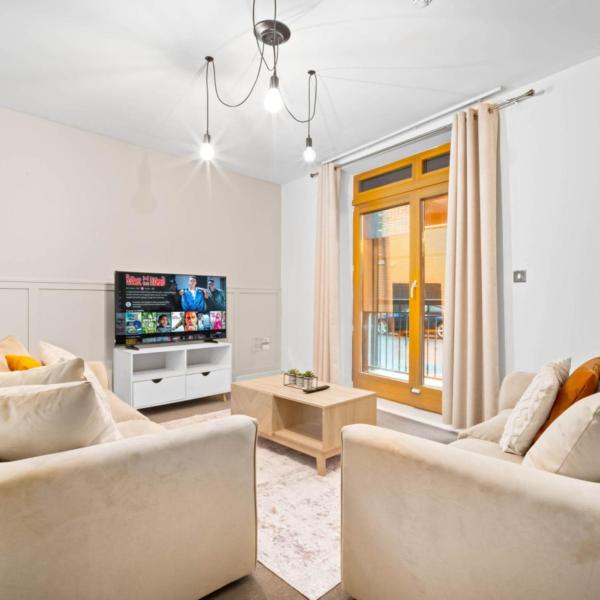 Stylish Central Apartment With Private Terrace & Netflix 116u - Birmingham