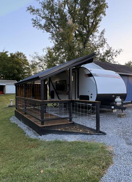 Rest Stop Camper - Illinois