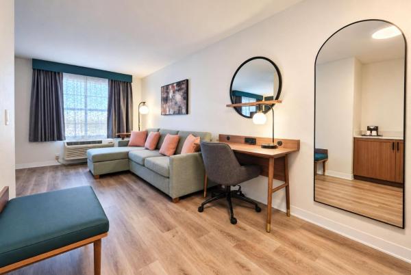 La Quinta Inn & Suites By Wyndham Auburn Hills / Detroit - Auburn Hills