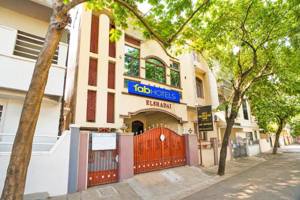 Fabhotel Heavens Inn - Chennai