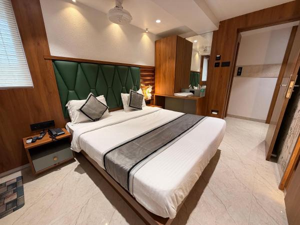 Bluebell Residency Near Thane Railway Station - Thane