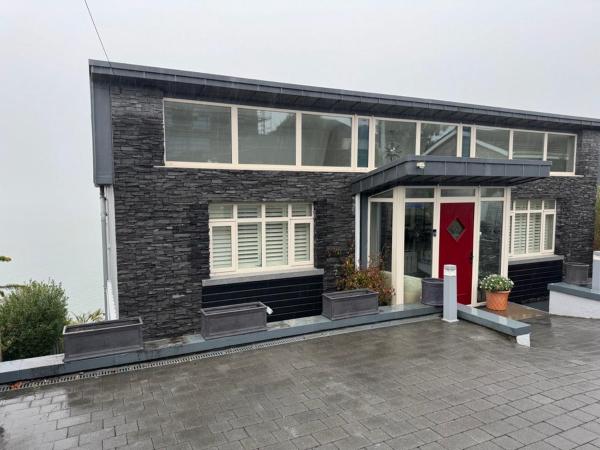 Sundance - Carrigaline