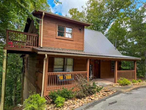 Pet-friendly Cabin Near Pigeon Forge & Gatlinburg - Sevierville, TN