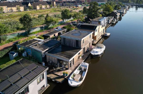 Ibiza Houseboatloft Amsterdam - Zaandam