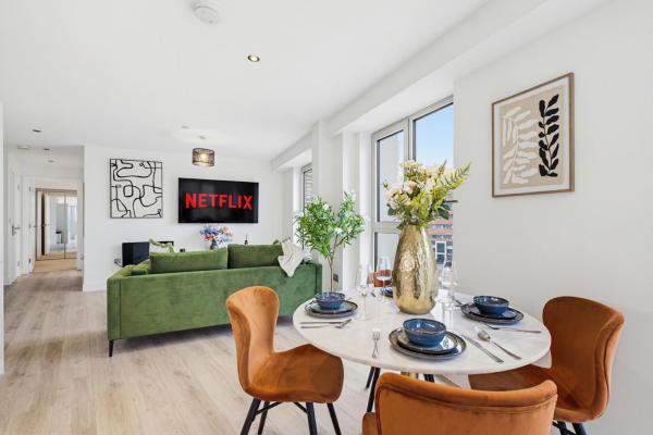 The Emerald Residence 2br 2ba Apartment Sleeps 5 Wifi Netflix - Birmingham