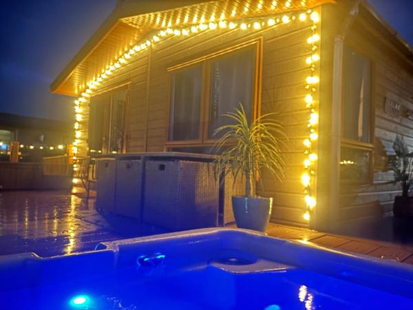 Rachels Luxury Tattershall Hot Tub & Fishing Retreat - Lincolnshire