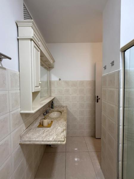 Newly Renovated 2-bedroom Apartment In The Heart Of Copa - Ipanema