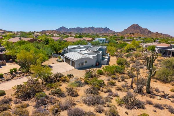 Serenity Peaks- Gorgeous Pet Friendly Villa In Scottsdale With Pool, Spa, And Bikes - Scottsdale, AZ