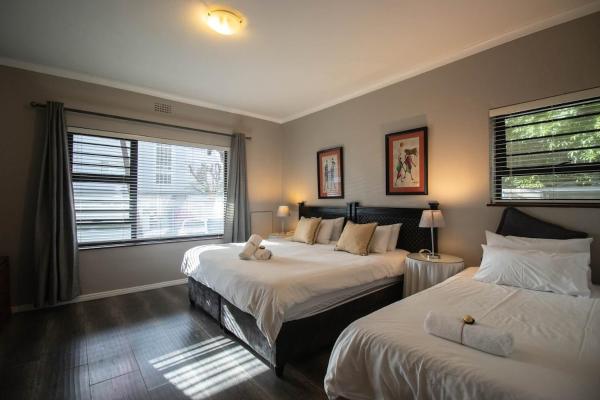 Spring Tide Inn Complex - Cape Town