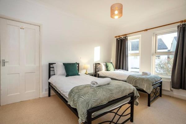 Francis House, Stay Cheltenham, Spacious Home, Free Parking - Cheltenham