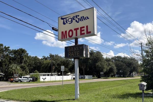 Tiger Villa Motel Lakeland I 4 - Lakeland, FL