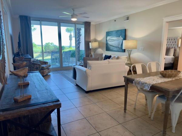 Sunny Waterscape Ground-floor Condo With Pools Hot Tubs & Stunning Gulf Views - Okaloosa Island, FL
