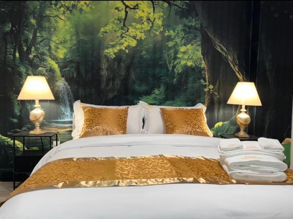 Quiet 2 Bed West Coast Mural, Wi-fi Parking - New Westminster