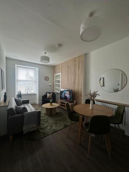Cozy 1bdr Top Floor Apartment In Leith - Edinburgh
