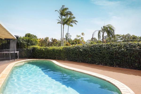 Binnea Beach House & 1 Bedroom Garden Suite - Sunshine Coast