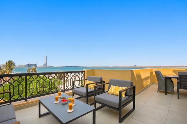 Newly Renovated 5 Star Luxury Beach Escape - Ras al Khaimah