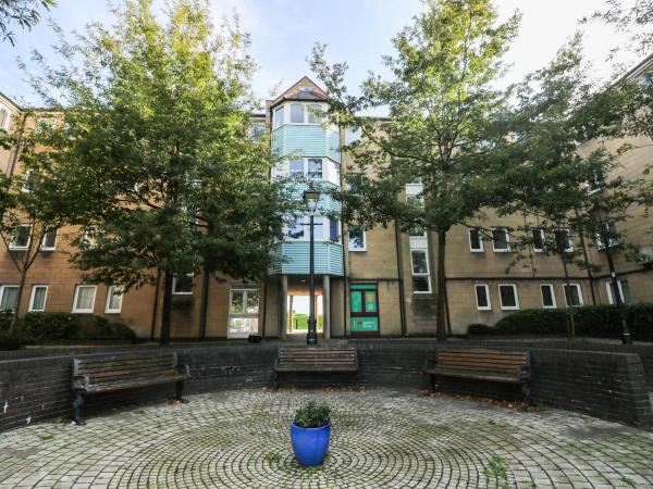 21 Ferrara Square - Swansea