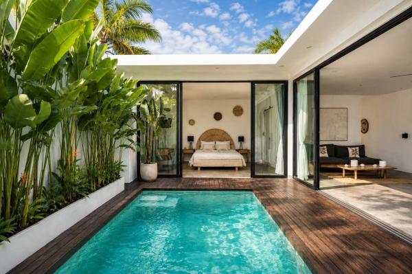 Villa Reif 3, Luxury Poolvilla, 2 Bedrooms, 100m2, Near Beach Canggu, Quiet Location - Canggu