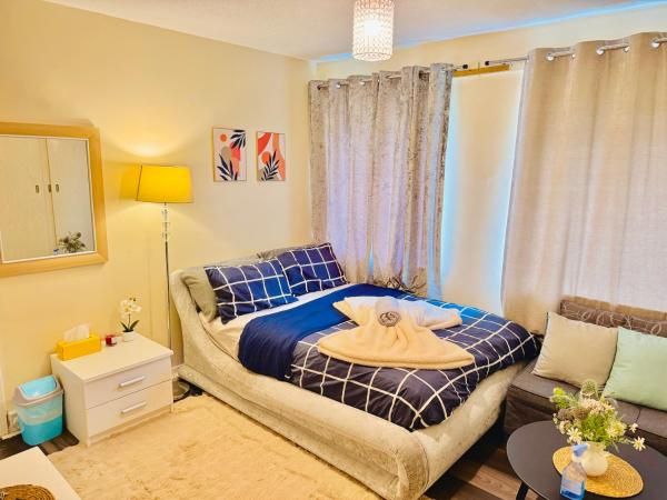 Private Family Room- Stays 3 Near Bhx Nec - Solihull