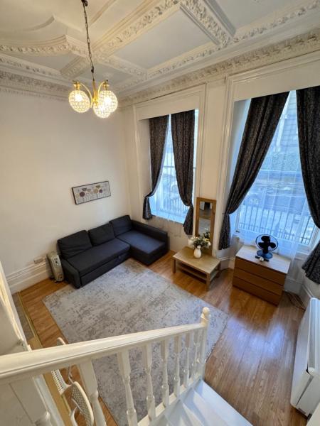 Photo 1 : Duplex Flat By Hyde Park - 5
