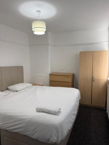 Private Room In Shared House In Manchester - Rochdale