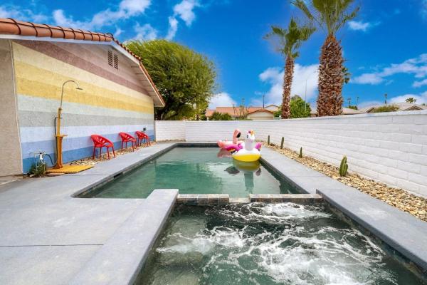 The Getaway Bermuda Dunes- Saltwater Pool, Spa, Firepit, Coachella - California