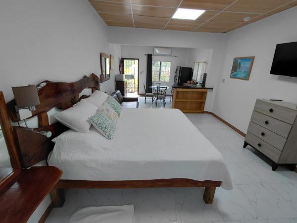 Estuary Belize Inn - Belize