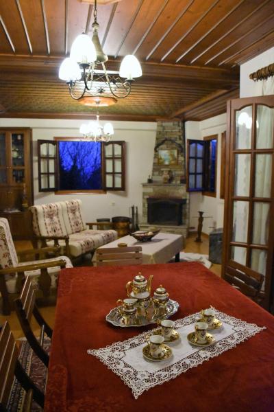 Na fotografii je vidět objekt Anna's Villa Portaria nacházející se ve městě Portariá.