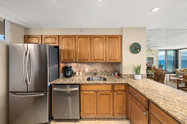 Oceanfront 1bd With Ocean Views, Pool & Hot Tub -Mahana 915 - Maui, HI