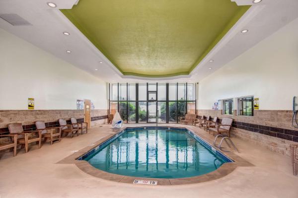 The photo shows the Best Western Plus, The Inn at Hampton located in the city of Hampton.