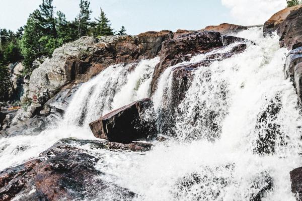 A la foto es mostra l'objecte High Falls Bay Cottages, Camping & Waterpark situat a la ciutat de Bracebridge.