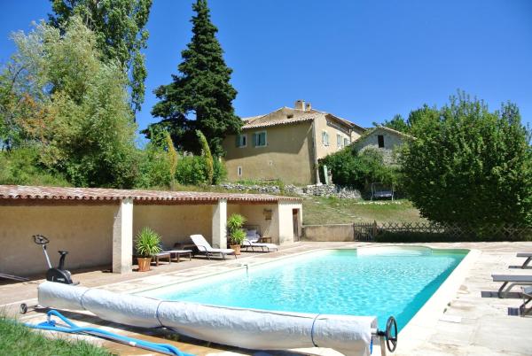 A la foto es mostra l'objecte Maison d'Hôtes La Honas situat a la ciutat de Rioms.