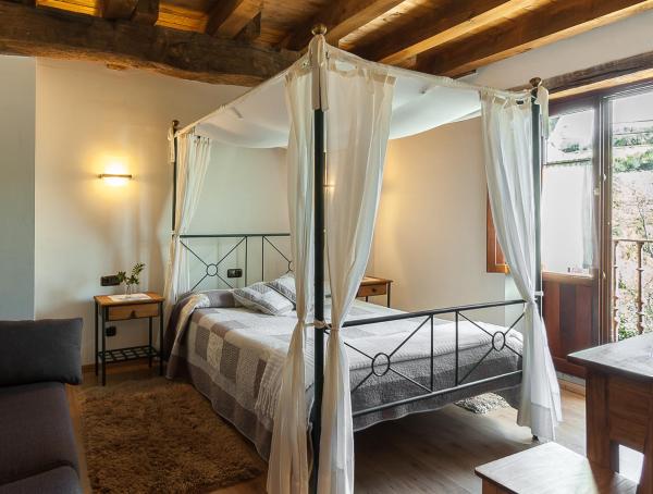 A la foto es mostra l'objecte Casa rural Restaurante Aranburu situat a la ciutat de Iraeta.