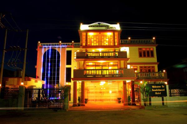 Nella foto è visibile l'oggetto Sandalwood Hotel situato nella città di Nyaung Shwe.