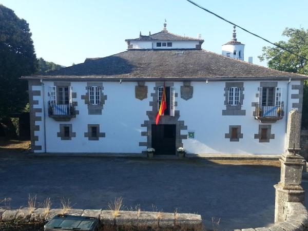 A la foto es mostra l'objecte Pazo Vilabade situat a la ciutat de Castroverde.
