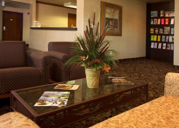 Na fotografii je vidět objekt Crivitz Lodge nacházející se ve městě Wausaukee.