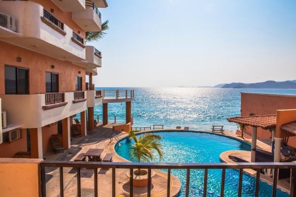 En la foto se muestra el objeto Hotel La Alondra ubicado en la ciudad de Barra de Navidad.